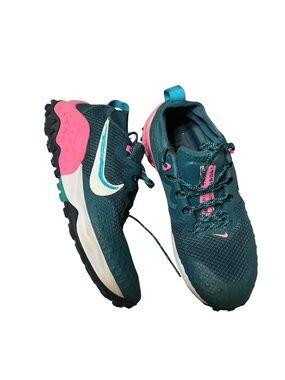 Nike Pegasus Trail 3 Women’s Teal Pink Running Hiking Sneakers size 9